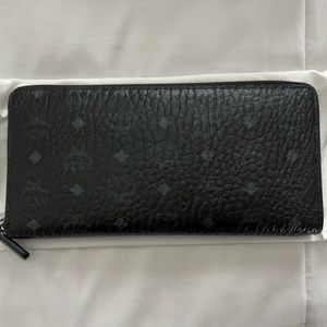 MCM Zipper Wallet